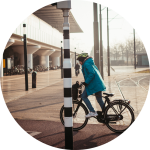 Fietser bij station Voorburg